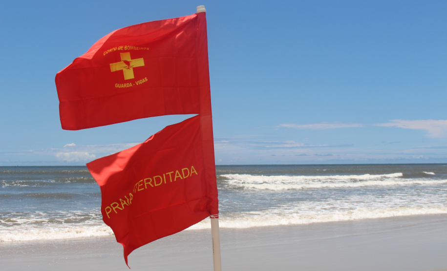 Bombeiros alertam para afogamentos no litoral