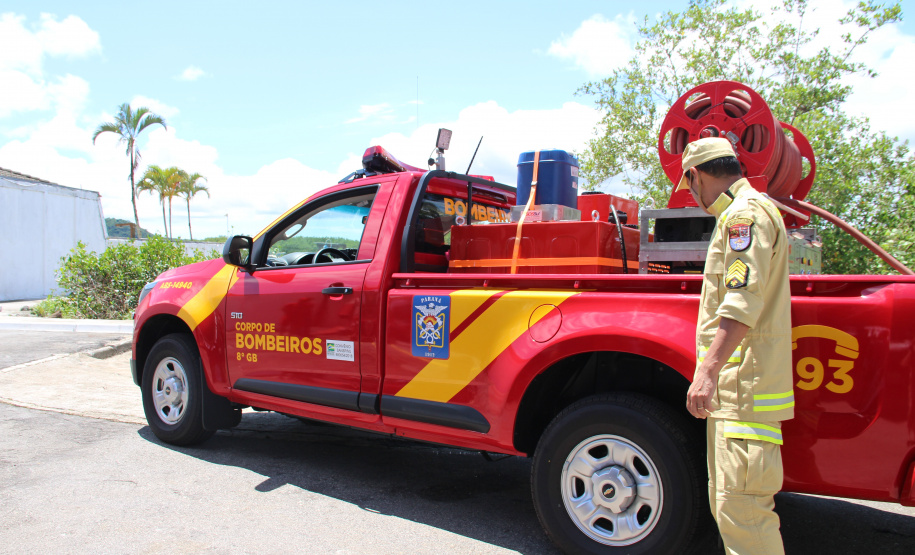 Corpo de Bombeiros recebe “ambulancha” para atuação no litoral do Paraná