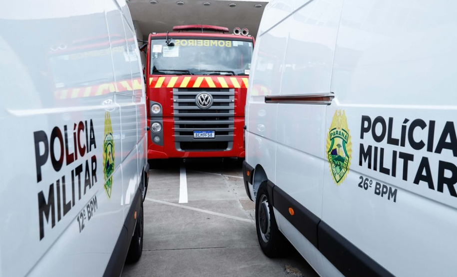 Entrega de mais 60 veículos reforça forças de segurança do Estado