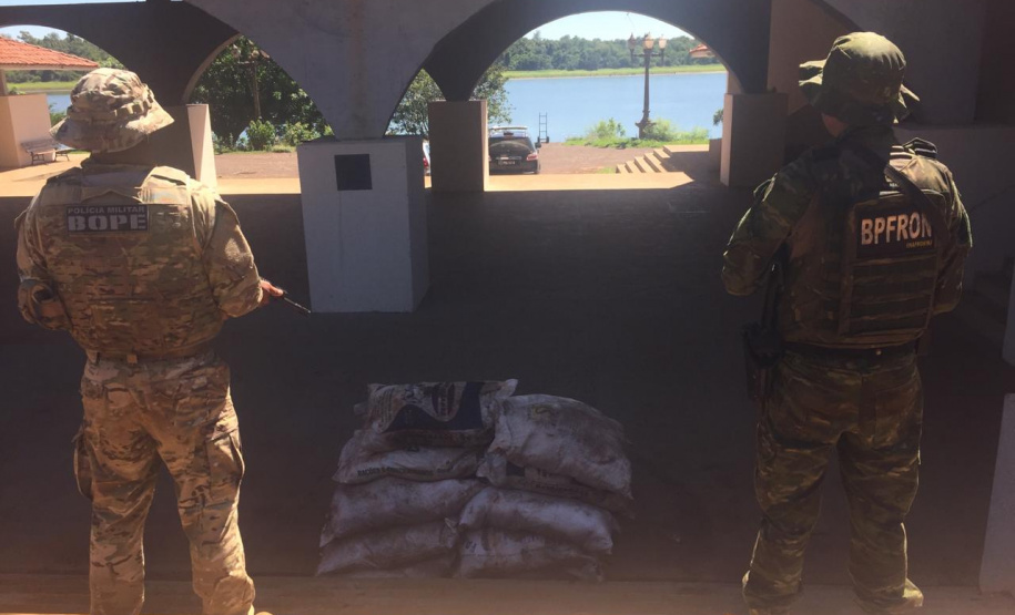 Barco com meia tonelada de agrotóxicos é apreendida em Pato Bragado durante a Operação Hórus