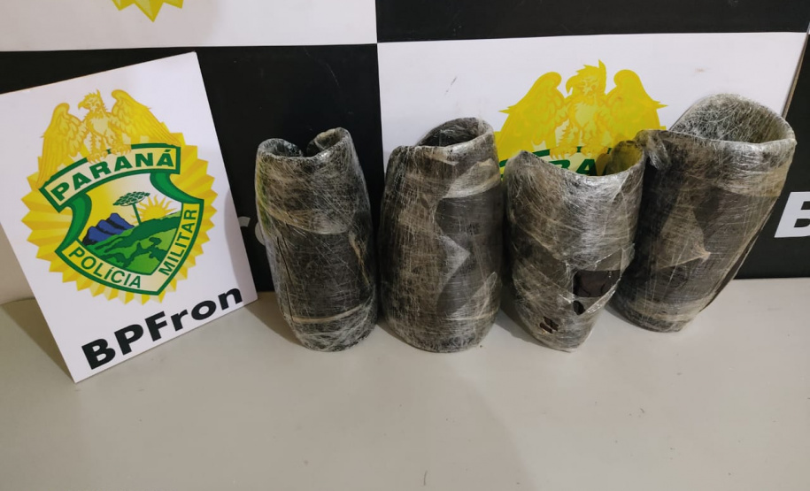 BPFron apreende 5,5 quilos de haxixe e dois veículos carregados com cigarros contrabandeados no Oeste do estado