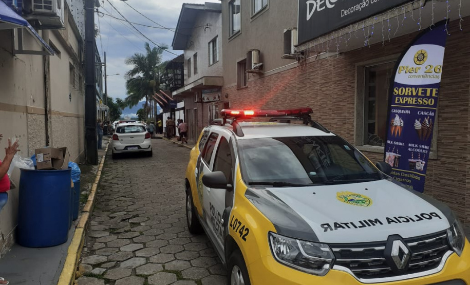 AIFU reforça fiscalizações no Litoral e fecha pontos de comércio em Antonina e Morretes