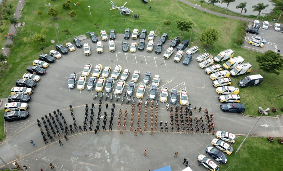 Operação policial conjunta resulta em prisões, apreensão de drogas e armas