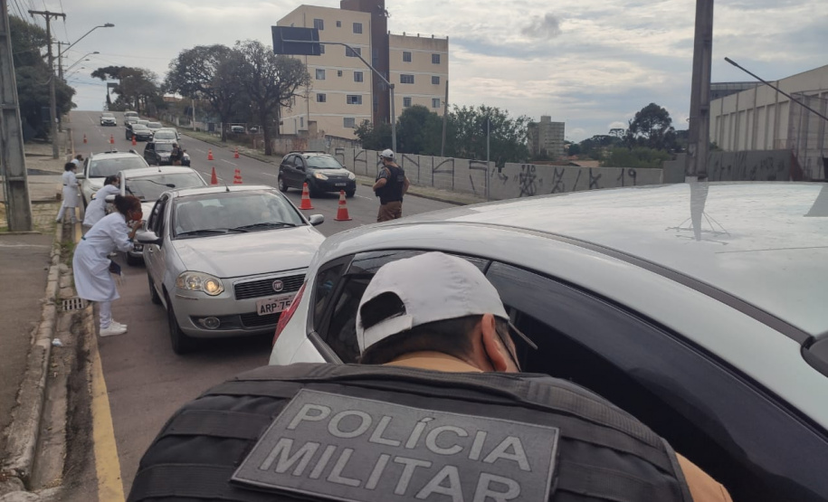 Batalhão de Trânsito da Capital promove blitz educativa no encerramento da campanha Novembro Azul