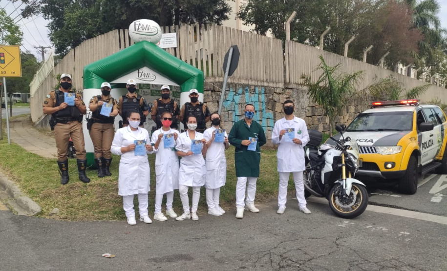 Batalhão de Trânsito da Capital promove blitz educativa no encerramento da campanha Novembro Azul