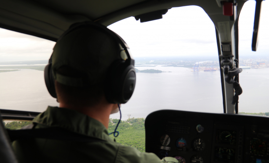 Secretário da Segurança Pública sobrevoa áreas afetadas pelas chuvas no litoral (PR)