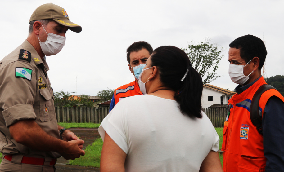Secretário da Segurança Pública sobrevoa áreas afetadas pelas chuvas no litoral (PR)