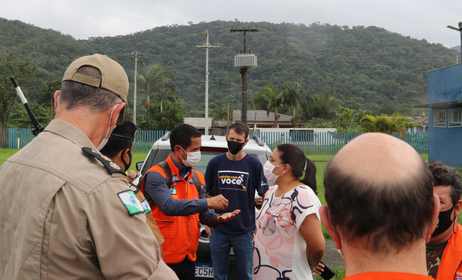Secretário da Segurança Pública sobrevoa áreas afetadas pelas chuvas no litoral (PR)