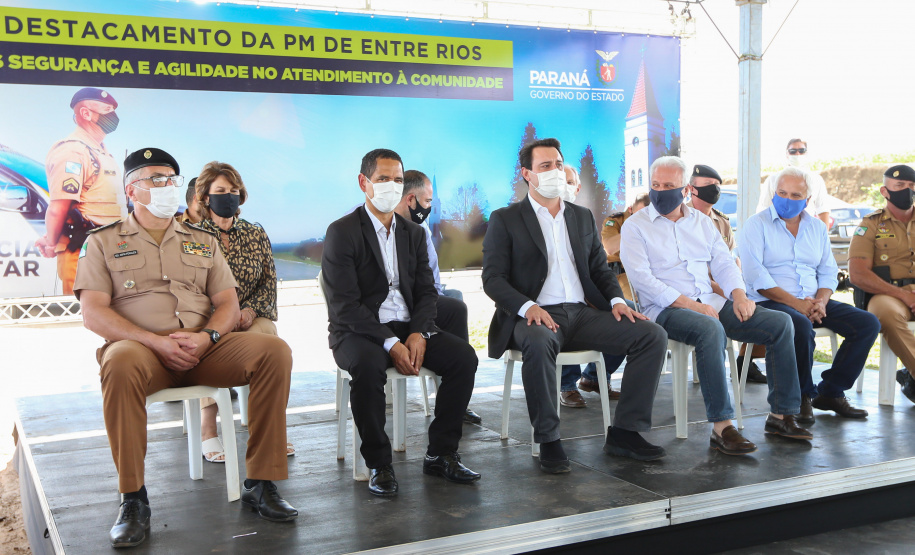 Governador inaugura sede do destacamento da PM de Entre Rios, em Guarapuava