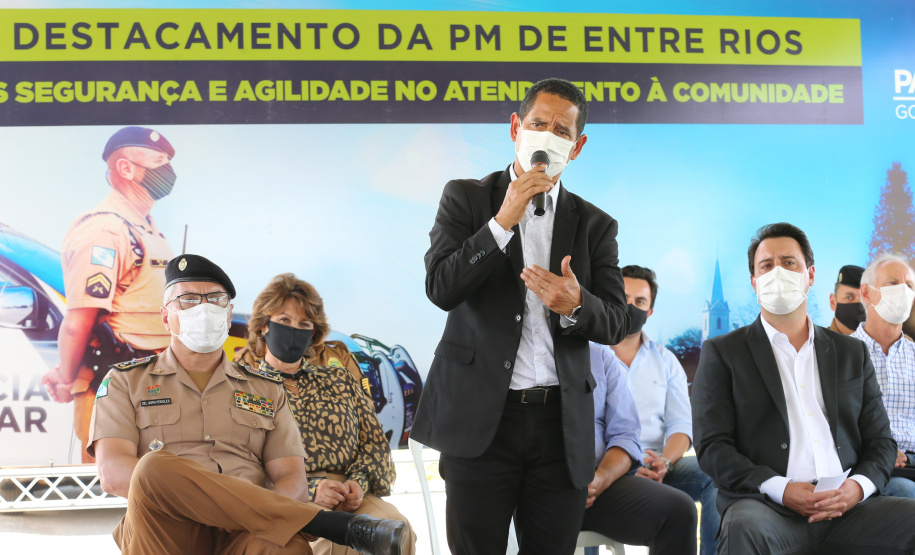 Governador inaugura sede do destacamento da PM de Entre Rios, em Guarapuava