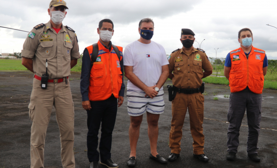 Secretário da Segurança Pública sobrevoa áreas afetadas pelas chuvas no litoral (PR)