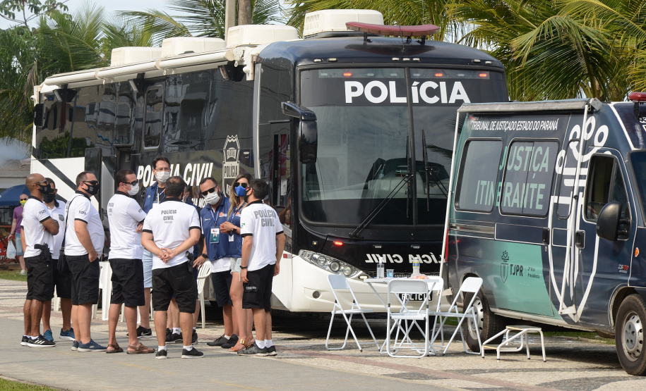 Polícia Civil e TJPR realizam atendimento integrado no Verão Consciente