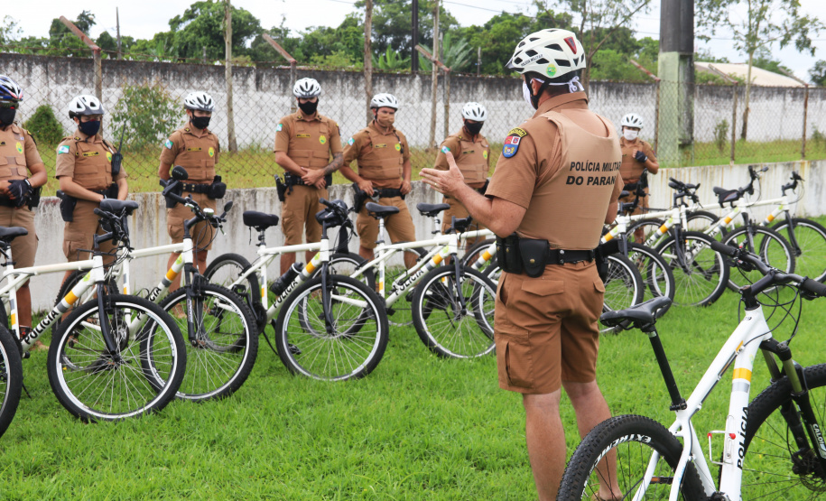 Policiais militares passam por capacitação de ciclopatrulhamento no Litoral