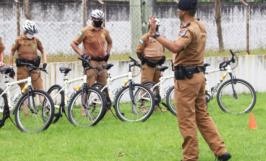 Policiais militares passam por capacitação de ciclopatrulhamento no Litoral