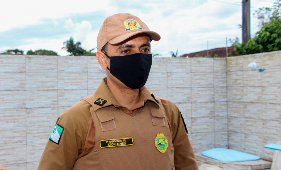 PM faz surpresa para criança aniversariante em Pontal do Paraná (PR), no Litoral