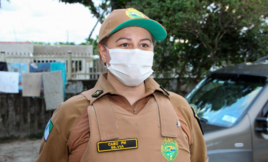 PM faz surpresa para criança aniversariante em Pontal do Paraná (PR), no Litoral