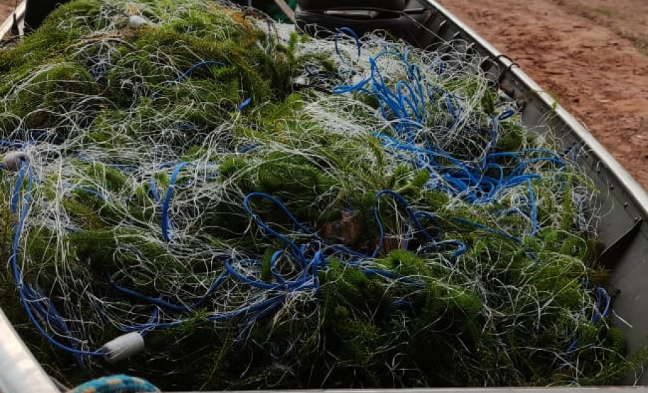 Polícia Ambiental encontra 500 metros de rede nos Rios do Corvo, no Noroeste do estado