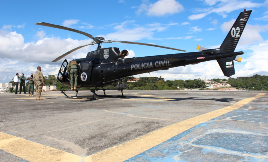 PCPR e PF removem líder de facção criminosa para presídio federal