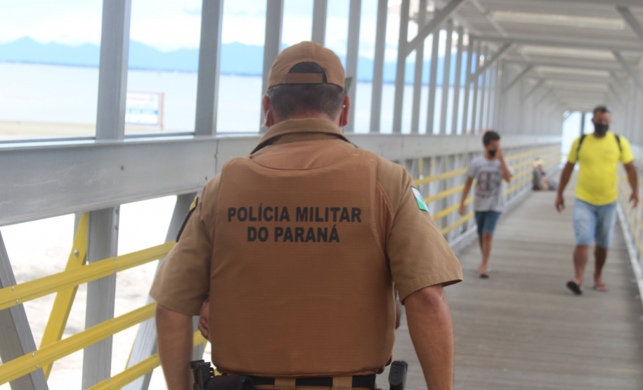 Comerciantes e turistas aprovam policiamento preventivo na Ilha do Mel