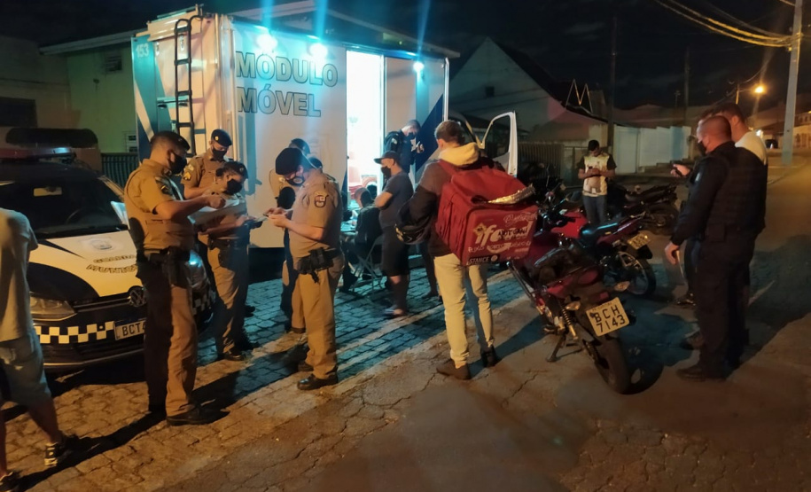 Na RMC, PM faz bloqueio de trânsito e recolhe 19 veículos durante Operação Vida