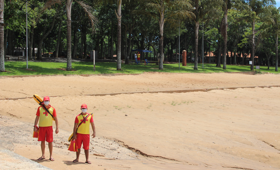 PM e Bombeiros atuam nas prainhas de água doce da Costa Oeste