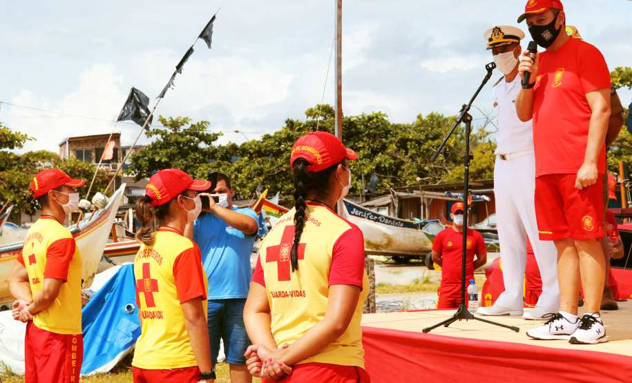 Corpo de Bombeiros forma nova turma de guarda-vidas militares