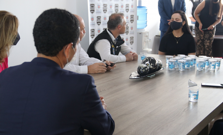 Ministro da Justiça e Segurança visita Delegacia da Mulher e do Adolescente em São José dos Pinhais, na RMC