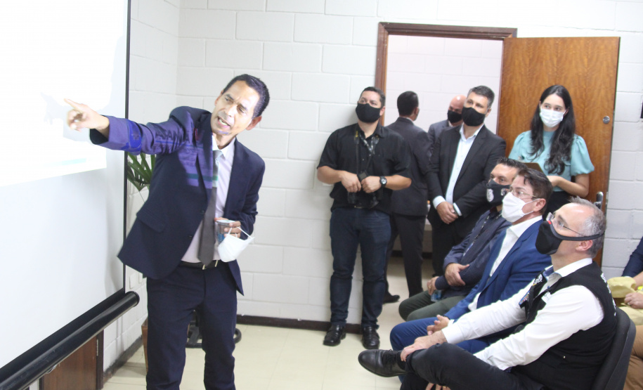 Ministro da Justiça visita Casa de Custódia de São José dos Pinhais