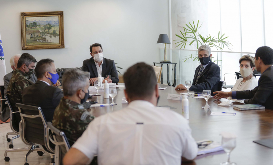 Exército conhece projeto do Paraná para abrigar Escola de Sargentos