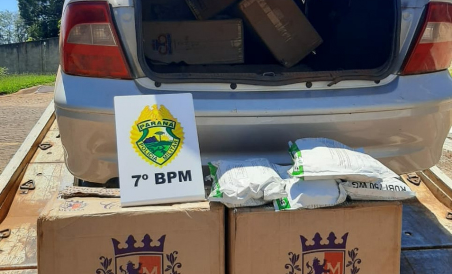 Cinco veículos carregados com cigarros contrabandeados são apreendidos pela PM, em ações separadas, no Noroeste