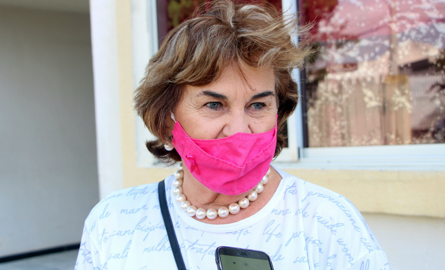 Embaixadoras da Paz Mundial entregam presentes para as profissionais da saúde do Hospital da PM em Curitiba