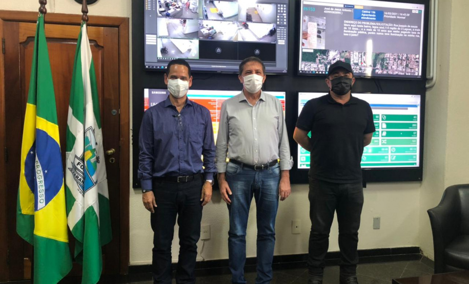 Coronel Marinho participa de reuniões e visita obras em andamento em Foz