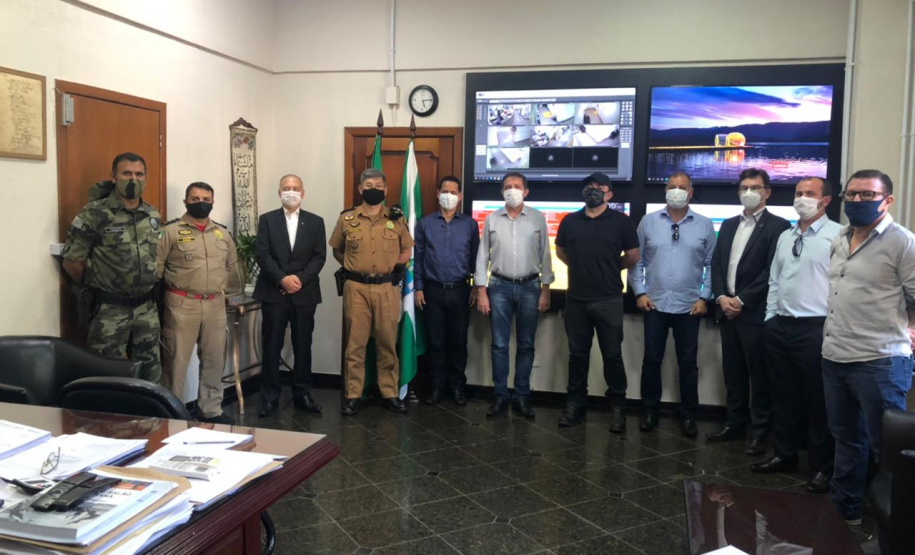 Coronel Marinho participa de reuniões e visita obras em andamento em Foz