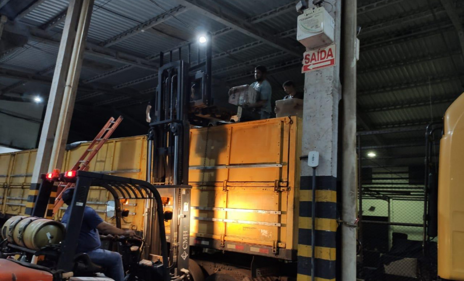 Grande quantidade de contrabando é apreendido pelo BPRv em meio a carga de farinha de trigo no Oeste do estado