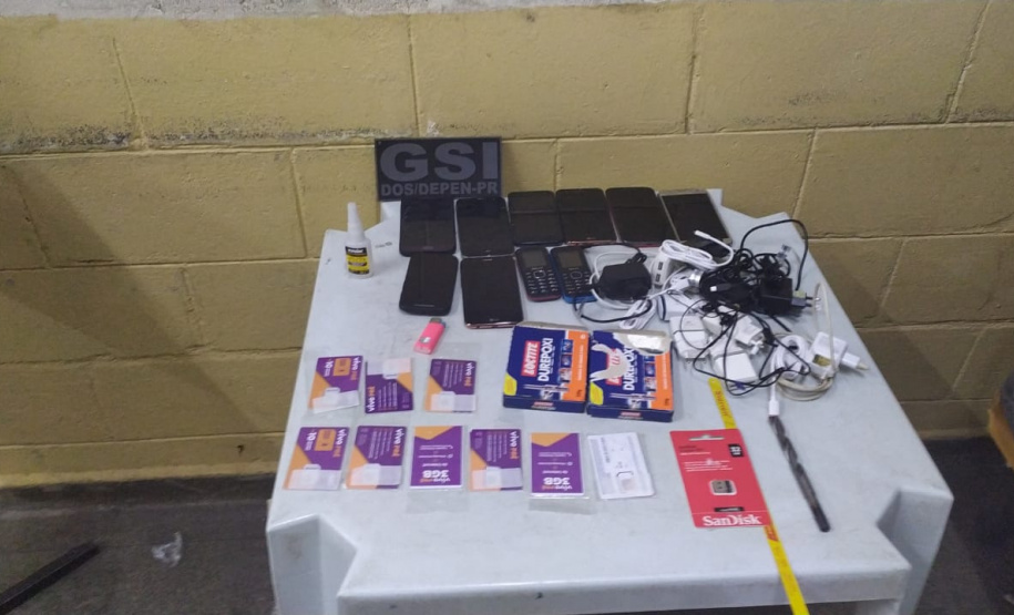 Homem tenta invadir Penitenciaria Estadual de Cruzeiro do Oeste usando escada para entrega de celulares e acaba preso