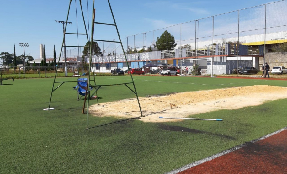 Forças de segurança desmantelam aglomeração em evento de olimpíadas para cães