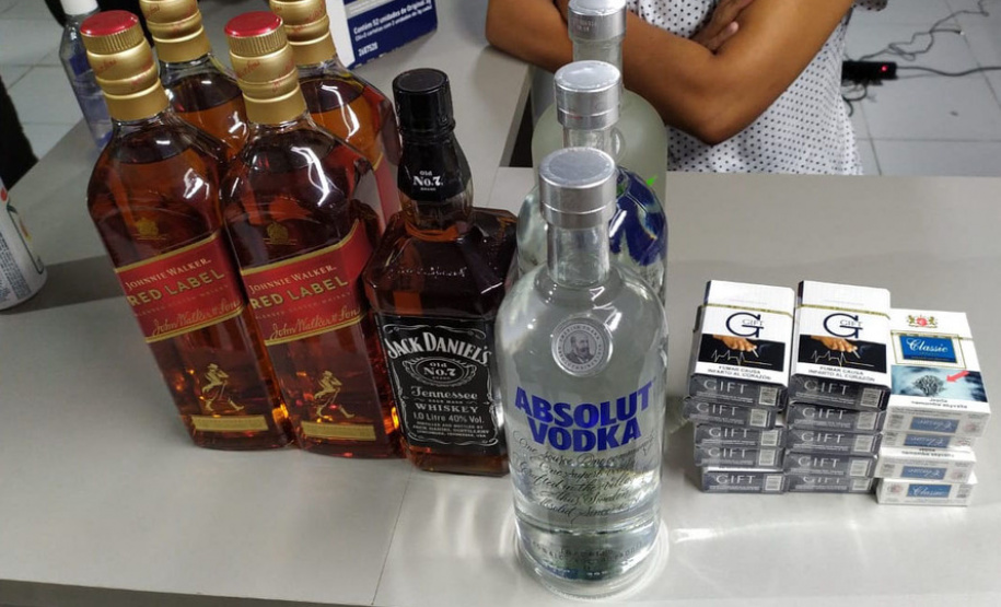 Fiscalização fecha oito pontos comerciais e prende 20 pessoas no fim de semana