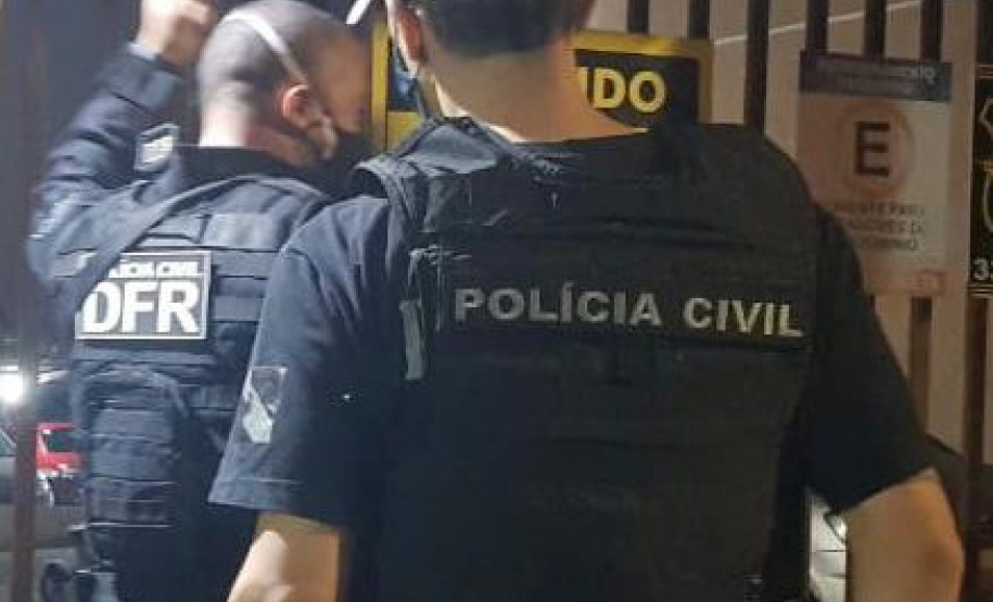 Polícia Civil prende seis suspeitos de envolvimento em roubo avaliado em R$ 1,2 milhões em empresa de Curitiba