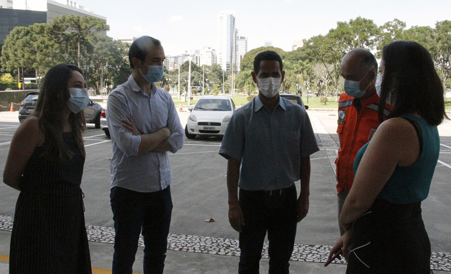 Segurança Pública entrega 1,4 mil ovos de chocolate para a campanha Páscoa Solidária