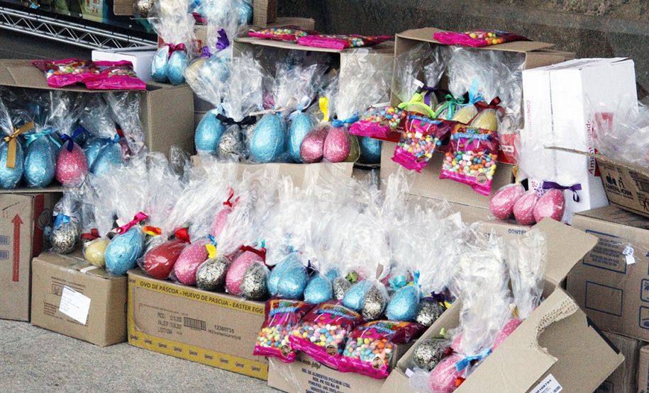 Segurança Pública entrega 1,4 mil ovos de chocolate para a campanha Páscoa Solidária