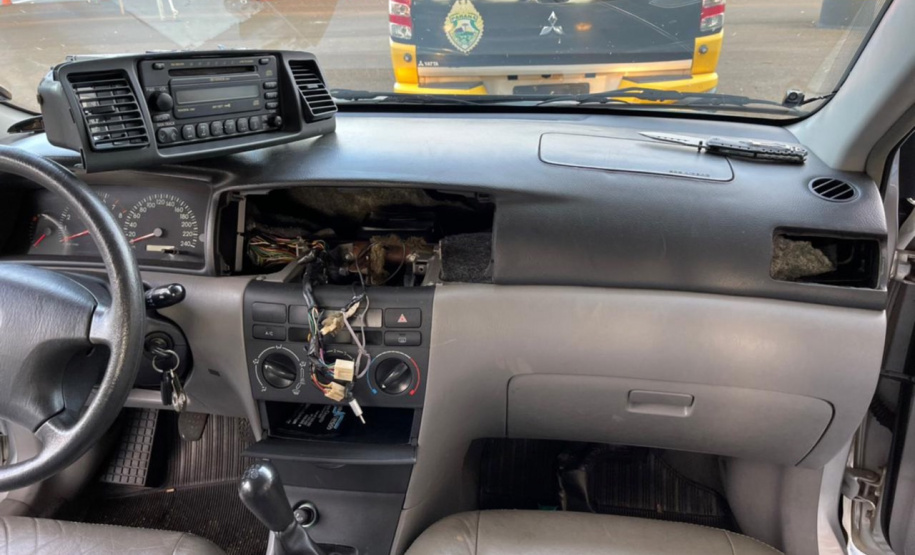 Carro com 86 celulares contrabandeados do Paraguai é apreendido pelo BPRv em Floresta (PR)