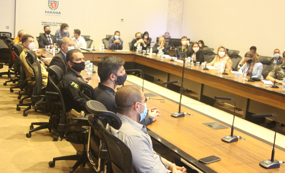 Governo inicia vacinação das forças de segurança pública no domingo