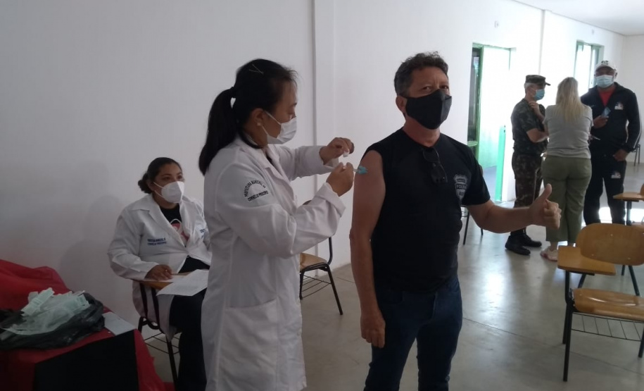 900 profissionais da segurança pública já foram imunizados no Paraná