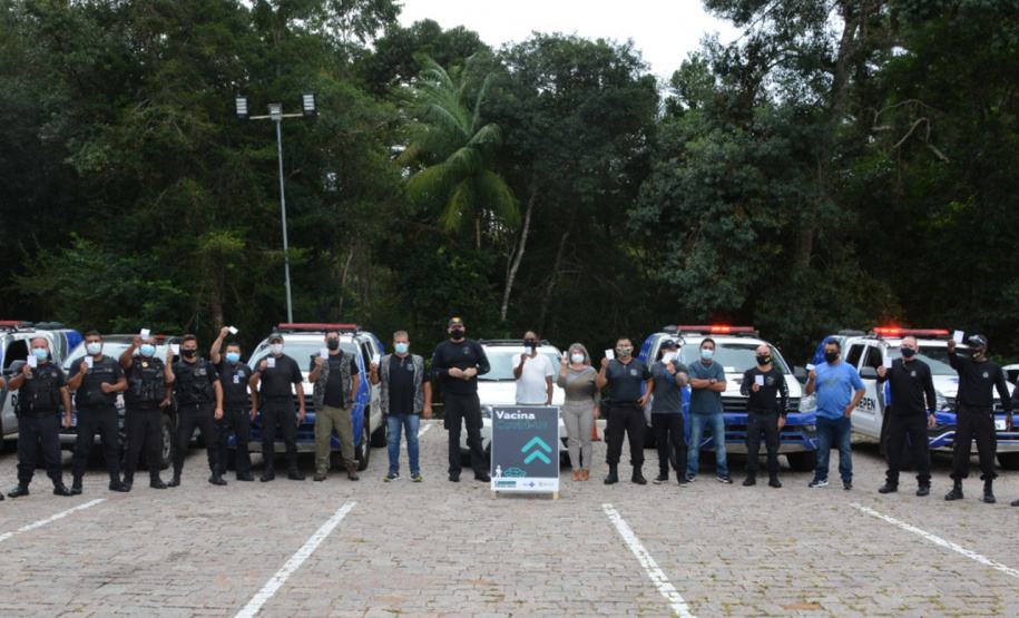 900 profissionais da segurança pública já foram imunizados no Paraná