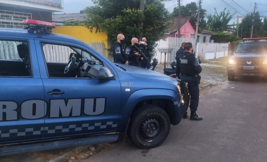 Em Frente Brasil: Forças de segurança cumprem mandados de Busca e Apreensão e de Prisão e prendem integrantes de torcida organizada em SJP