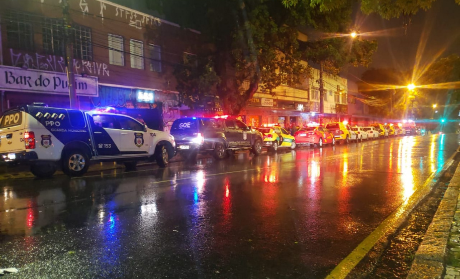 AIFU fecha 15 pontos comerciais irregulares e flagra mais de 600 pessoas em aglomeração na Capital durante o final de semana