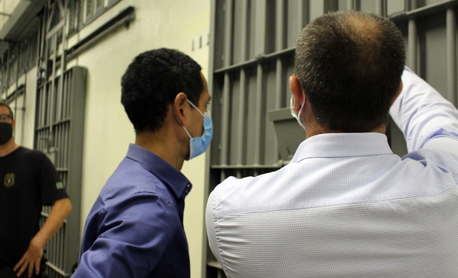 Carceragens de quatro delegacias do Oeste passam para gestão do Depen