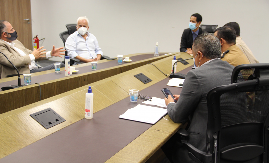 Secretário Marinho recebe deputado Artagão e prefeito de Guarapuava