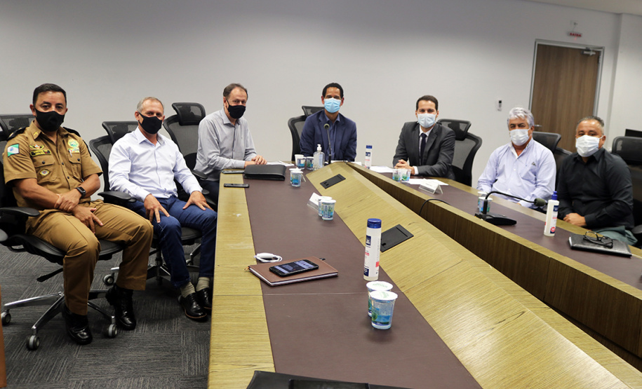 Prefeito de Terra Roxa e deputado Paulo Litro se reúnem com secretário da Segurança Pública em Curitiba