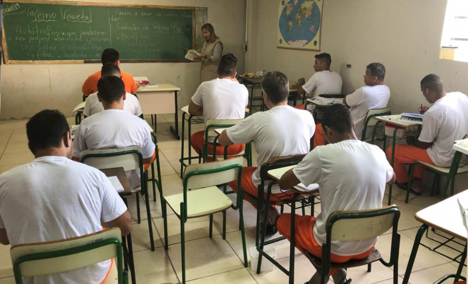 Com Enem, presos de Londrina conseguem vagas em universidades públicas
